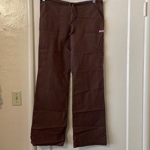 Scrub pants. Perfect for healthcare worker. 5 pockets. Excellent condition